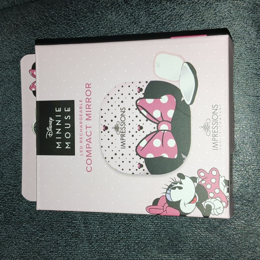Minnie mouse Led compact mirror